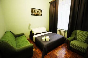 Two separate bedrooms on Gorkogo 32, Centre Kyiv