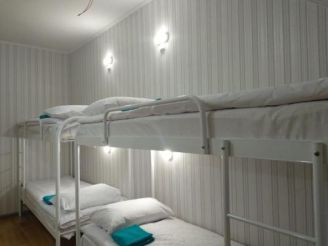 Двоярусне ліжко у жіночому загальному номері (гуртожиткового типу) 
