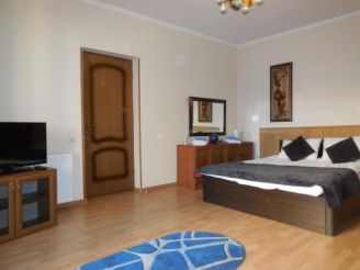 Cozy 2 room apartment near Opera House