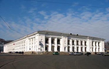 Гостинний двір, Київ 