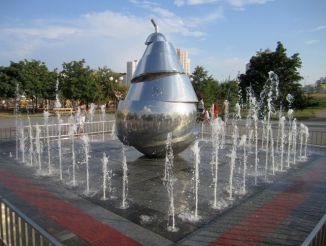 Fountain taketh "Pear", Kyiv