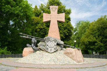 Monument to Ukrainian Cossacks in Poltava