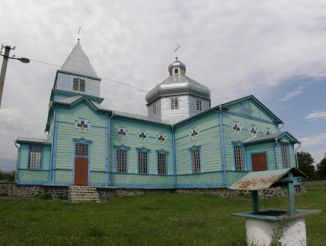 Миколаївська церква в селі Орловець