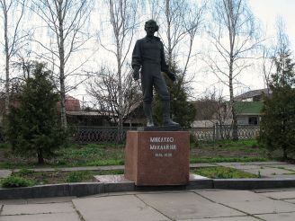 Пам'ятник Миклухо-Маклаю