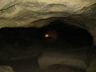 Страдецька печера, Страдч